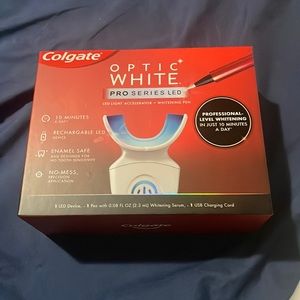 olgate Optic White Pro Series Whitening Kit, Teeth Whitening Pen and LED Tray